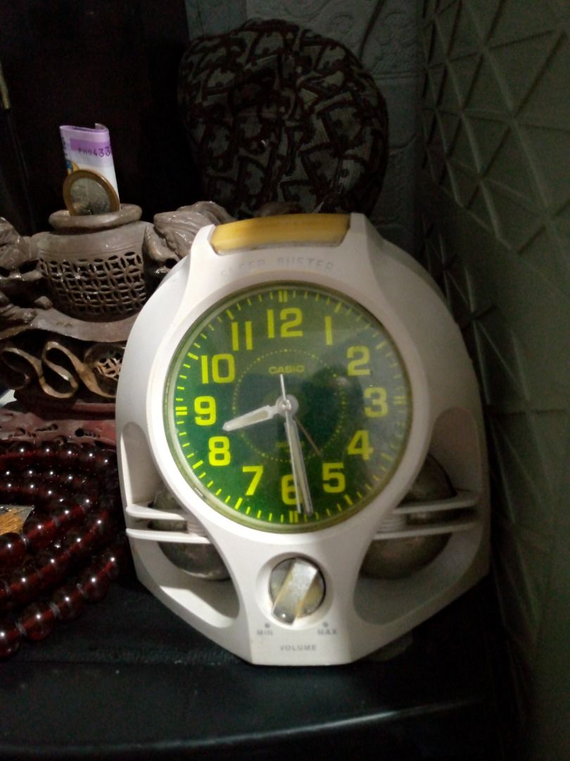 Vintage Casio Alarm Clock (Category: Clocks) located in Imus. Submitted by chadrich_05 (Listing ID 1419191844, Image 1). Description: - Vintage Casio alarm clock - Green and yellow face - White casing - Volume control - Retro design - In good working condition - Perfect for bedside or collection No issue still working with new 2pcs battery.