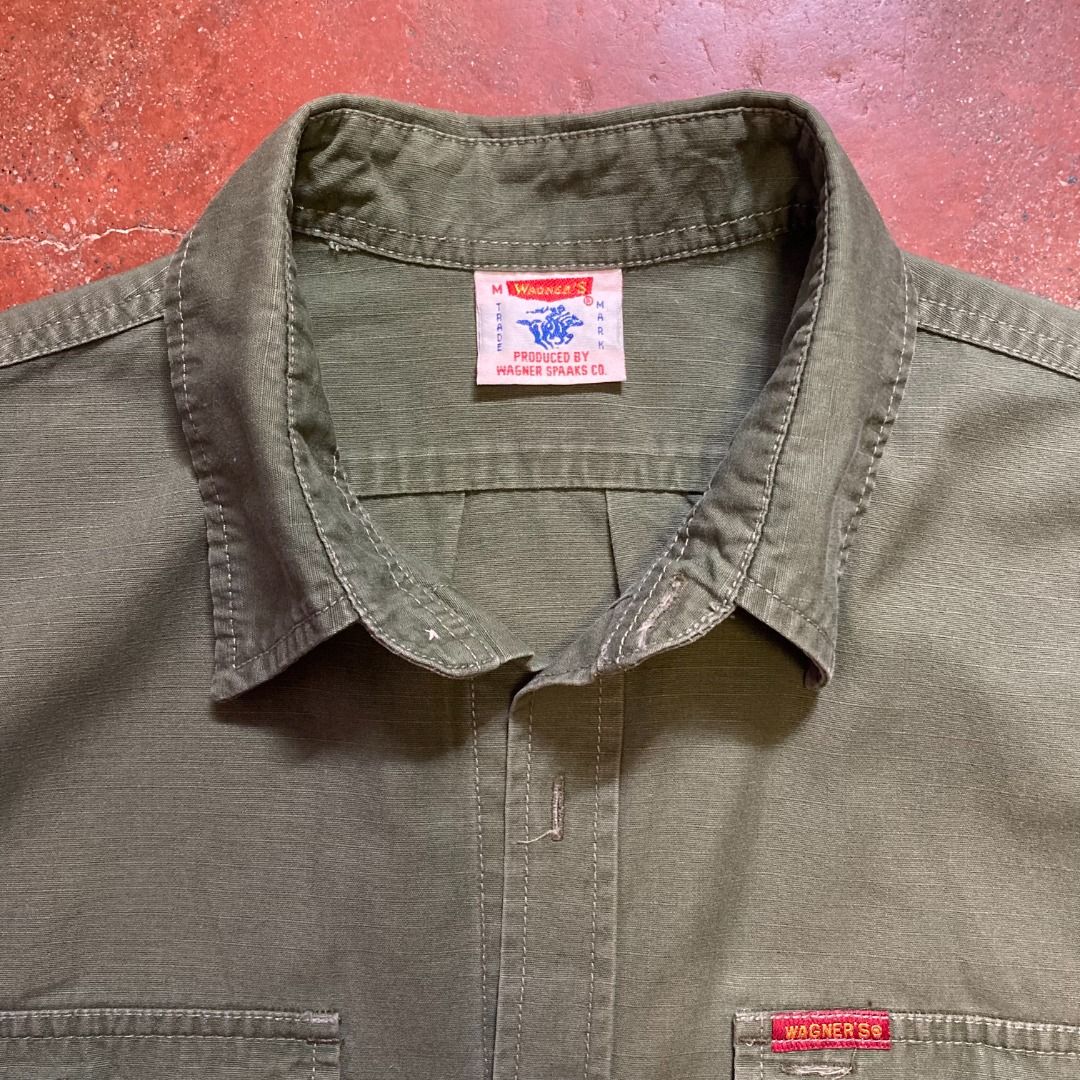 Wagner's - Button Down Polo (Category: Activewear) located in Rizal. Submitted by sensorix___ (Listing ID 1418997697, Image 3). Description: Wagner's - Button Down Polo DIMENSION 22 WIDTH X 26 LENGHT - INCHES CONDITION - LIKE NEW COLOR RATE - 9 OUT OF 10.