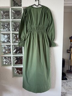(Category: ) located in . Submitted by shopperholic98 (Listing ID 1419103803, Image 1). Description: .