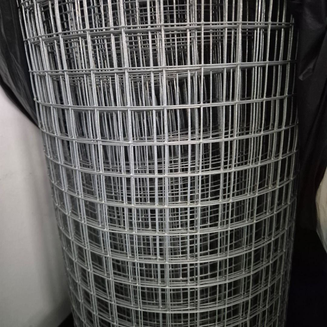 Wire mesh (Category: Home Improvement Tools & Accessories) located in Singapore. Submitted by ziyuan8444798 (Listing ID 1419082783, Image 1). Description: - Wire mesh. - Sturdy construction. - Suitable for effective pest control, particularly against rodents. - Each square is 2.6cm by 2.6cm. - Each piece of wire mesh is between 1.4m and 2m long and between 0.3m and 0.35m wide..