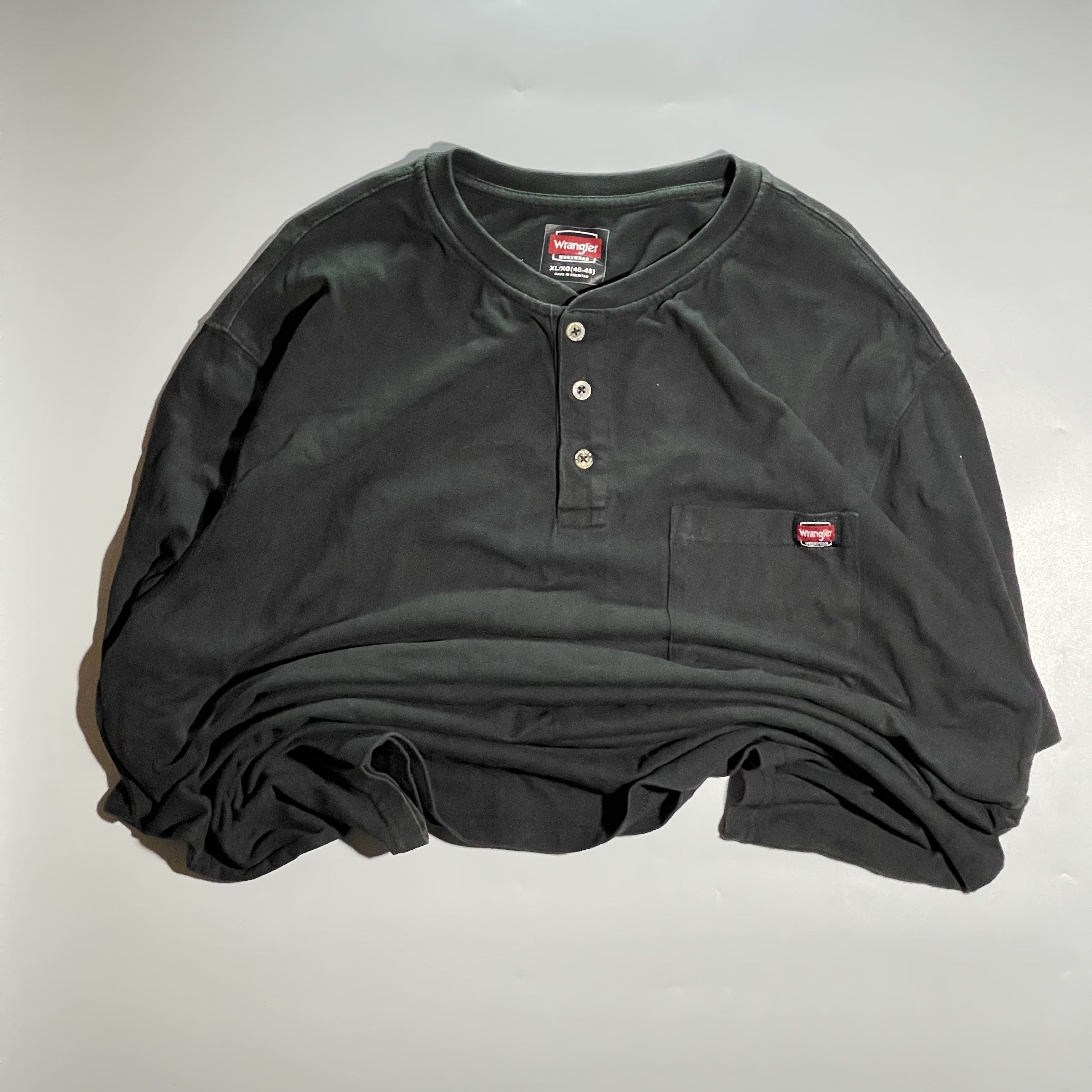 Wrangler Henley Shirt XL (Category: Tshirts & Polo Shirts ) located in Zamboanga. Submitted by treadupph (Listing ID 1419008894, Image 1). Description: New In: Thrift Edition👀 Item are -Washed‼️ -Ironed‼️ Brand: Wrangler Color: Black Issue: x Wide:28 Lenght:32 Unisex Swipe to see full details Price:599+Sf Color may vary due to lighting and camera.