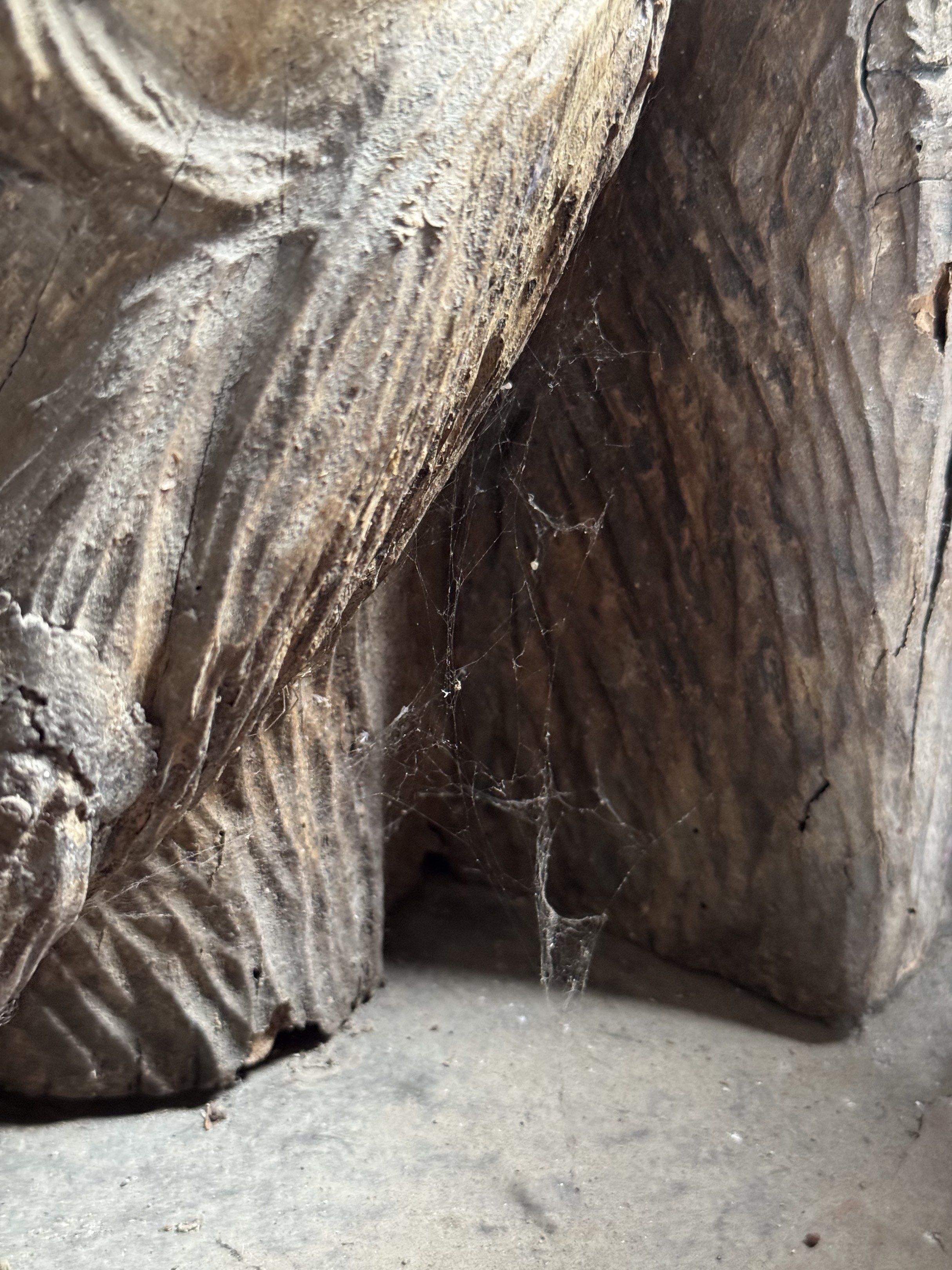 XLarge Jesus Christ Wood Bust (Category: Religious Items) located in Manila. Submitted by sinaunang_gamit (Listing ID 1419076090, Image 3). Description: XLarge Jesus Christ Wood Bust Height: 20 inches heavy wood SALE 8k.