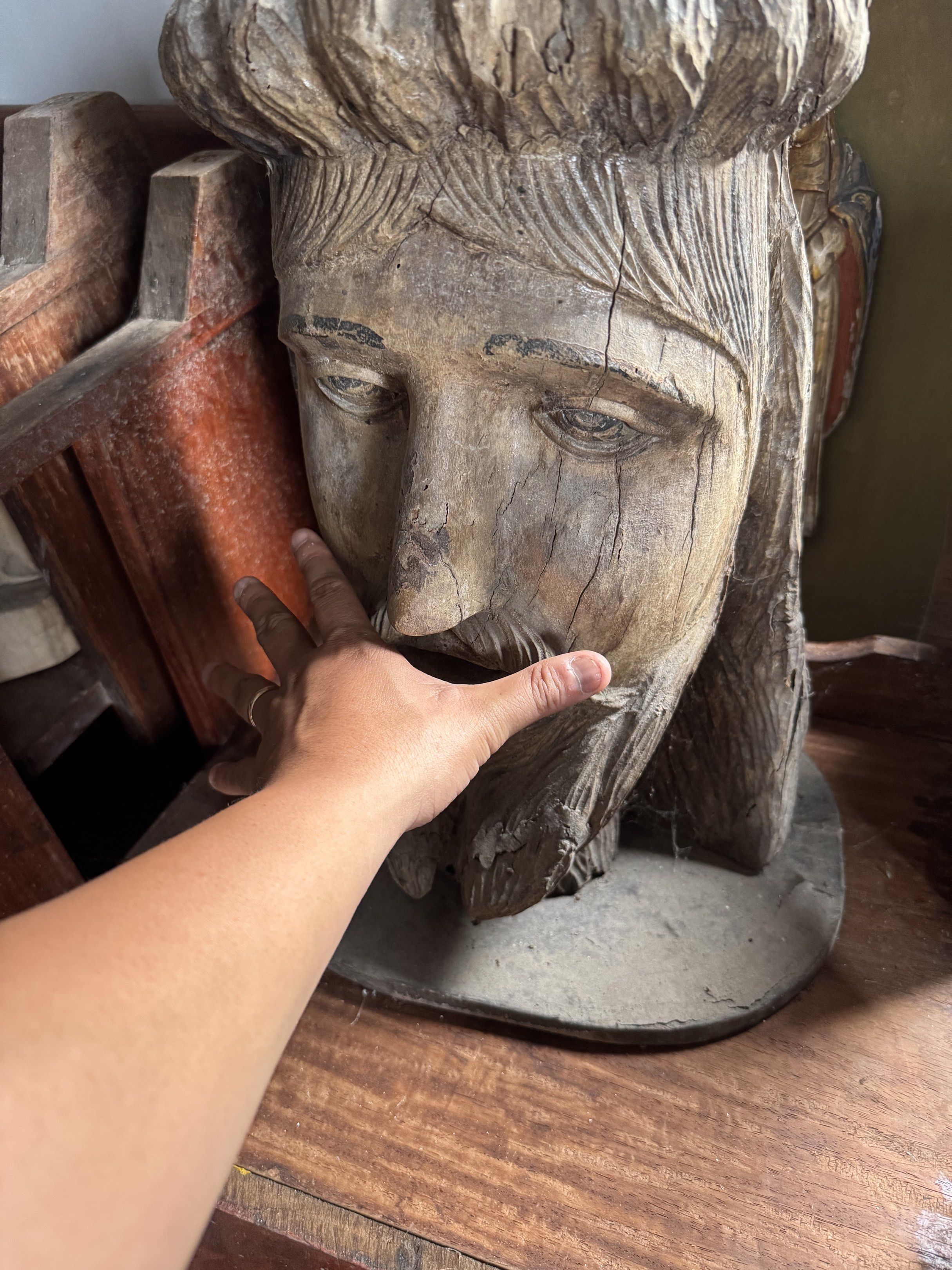 XLarge Jesus Christ Wood Bust (Category: Religious Items) located in Manila. Submitted by sinaunang_gamit (Listing ID 1419076090, Image 2). Description: XLarge Jesus Christ Wood Bust Height: 20 inches heavy wood SALE 8k.