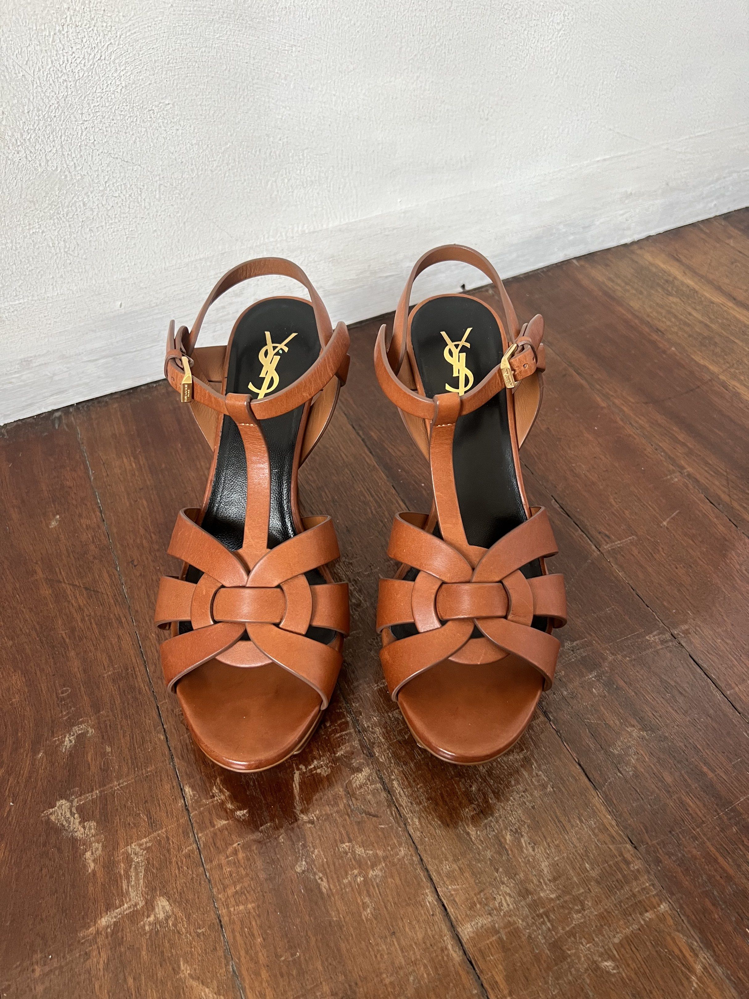 YSL Tribute Low Heels (Category: Heels) located in Quezon City. Submitted by kdiv_ (Listing ID 1419101983, Image 2). Description: Personal preloved |Guaranteed Authentic Bought in Saks Fifth NYC Size 39 1/2, fits US 9-9.5 Shoes only Minor flaws: Normal signs of usage on outsole RFS: Decluttering, no longer being used MOP: BDO/GCash Shipping fee to be shouldered by the buyer.