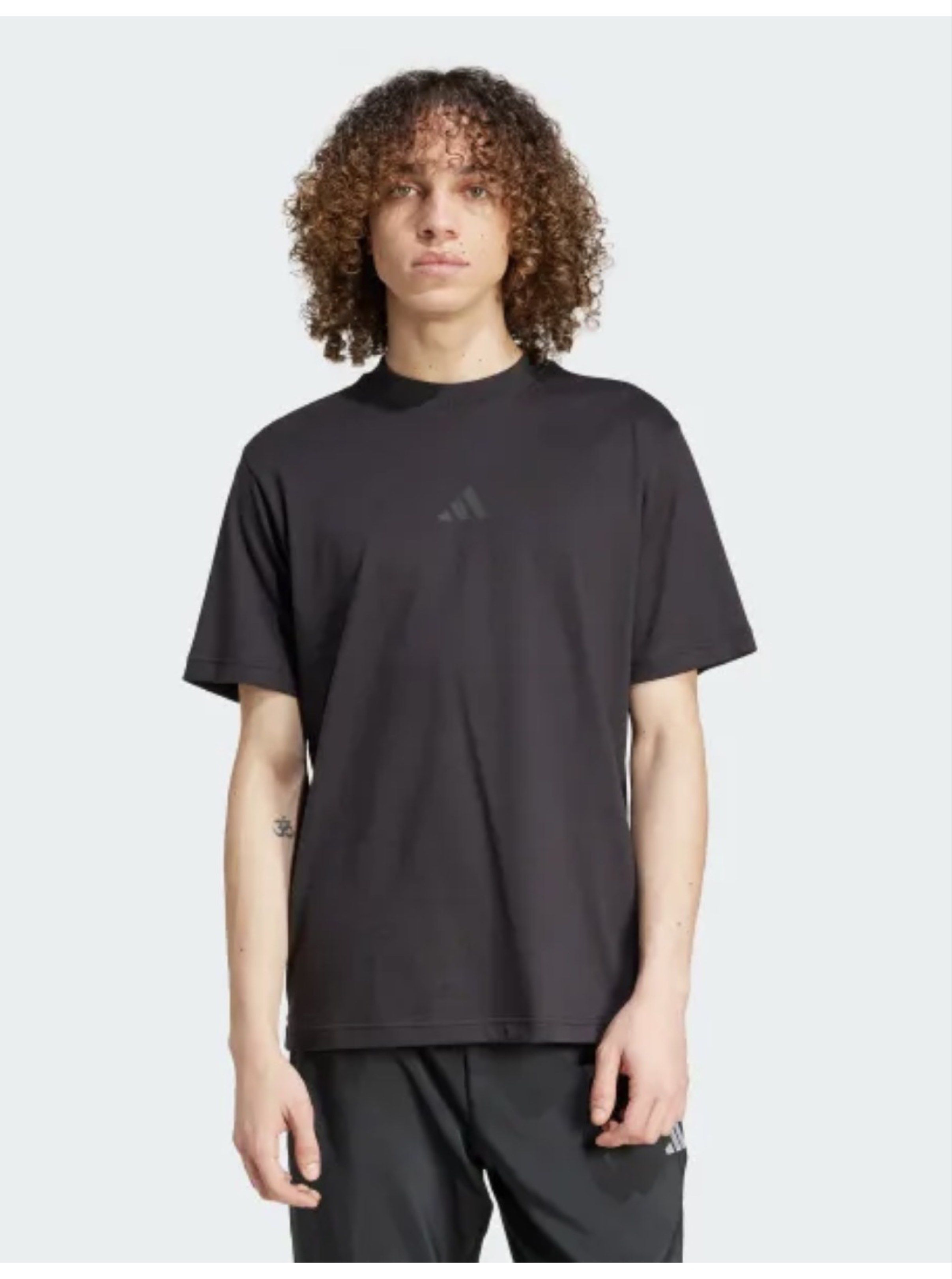 2 Adidas Black T-Shirt (Category: Tshirts & Polo Shirts ) located in Quezon City. Submitted by jcs_items (Listing ID 1420779446, Image 2). Description: 2 Adidas City Escape shirt XL Brand new- never been used/ washed only RFS: too small/ online purchase.