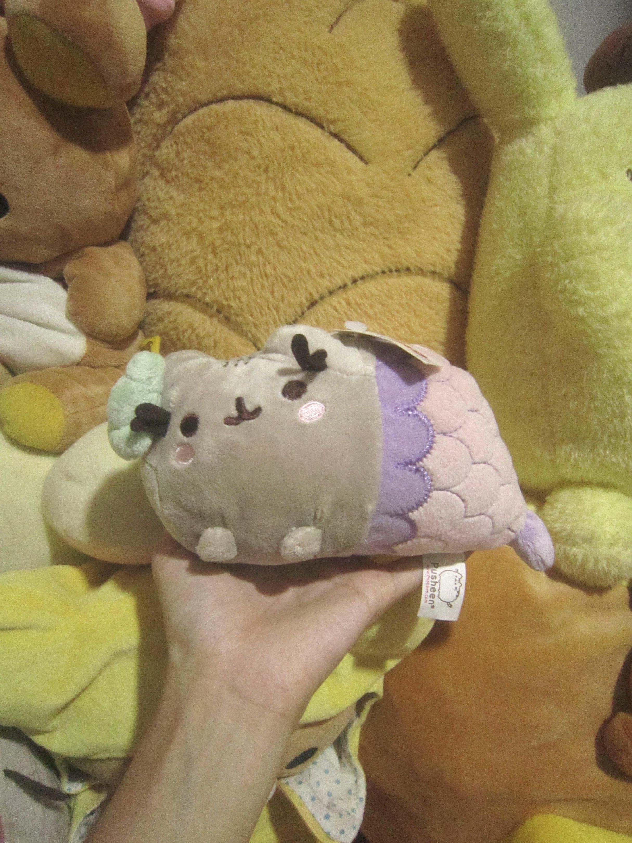 ♡ ⋮ mermaid pusheen bundle :D (Category: Plushies & Soft Toys) located in Cebu City. Submitted by pwudding (Listing ID 1420887863, Image 2). Description: — 🍥「 plushies 4 sale .ᐟ 」. . . 🍡 pusheen mermaid ! ౨ৎ thank u for stopping by at my mini shop ! >__< ⌒☆ — — — 250 for one, 400 if bundle ! (PURPLE MERMAID ALREADY SOLD! ONLY PINK MERMAID LEFT) ૮꒰ “ . . ꒱ა ⊹˚ ♡ — from cebu city ^_^ ♡౨ৎ gcash as payment, and j&t as delivery !!.
