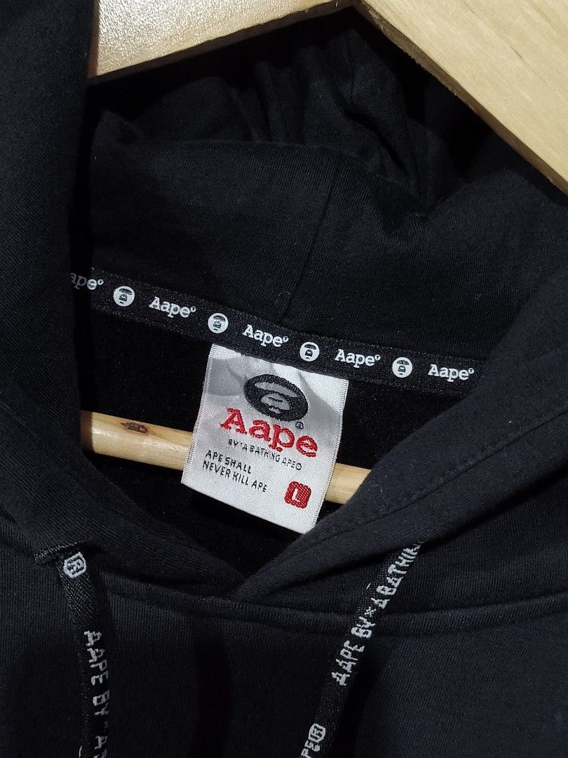 AAPE x One Piece Hoodie (Category: Coats, Jackets and Outerwear) located in Naga. Submitted by tnlselection (Listing ID 1420919776, Image 2). Description: You can make offers for this item. DM 📩.