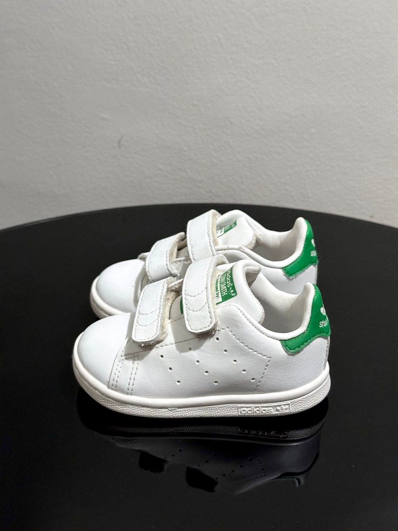Adidas Stan Smith CF I Toddler Shoes (Category: Babies & Kids Fashion) located in Dasmarinas. Submitted by itsbackontherack (Listing ID 1420852082, Image 3). Description: - Adidas Stan Smith CF I Toddler Shoes - Color: White/Green - Size: 5K - With Box - Easy on and off with two velcro straps - Model number: FX7532 - Original price: PHP 2,700 - Actual Photo Posted RFS: Outgrown.