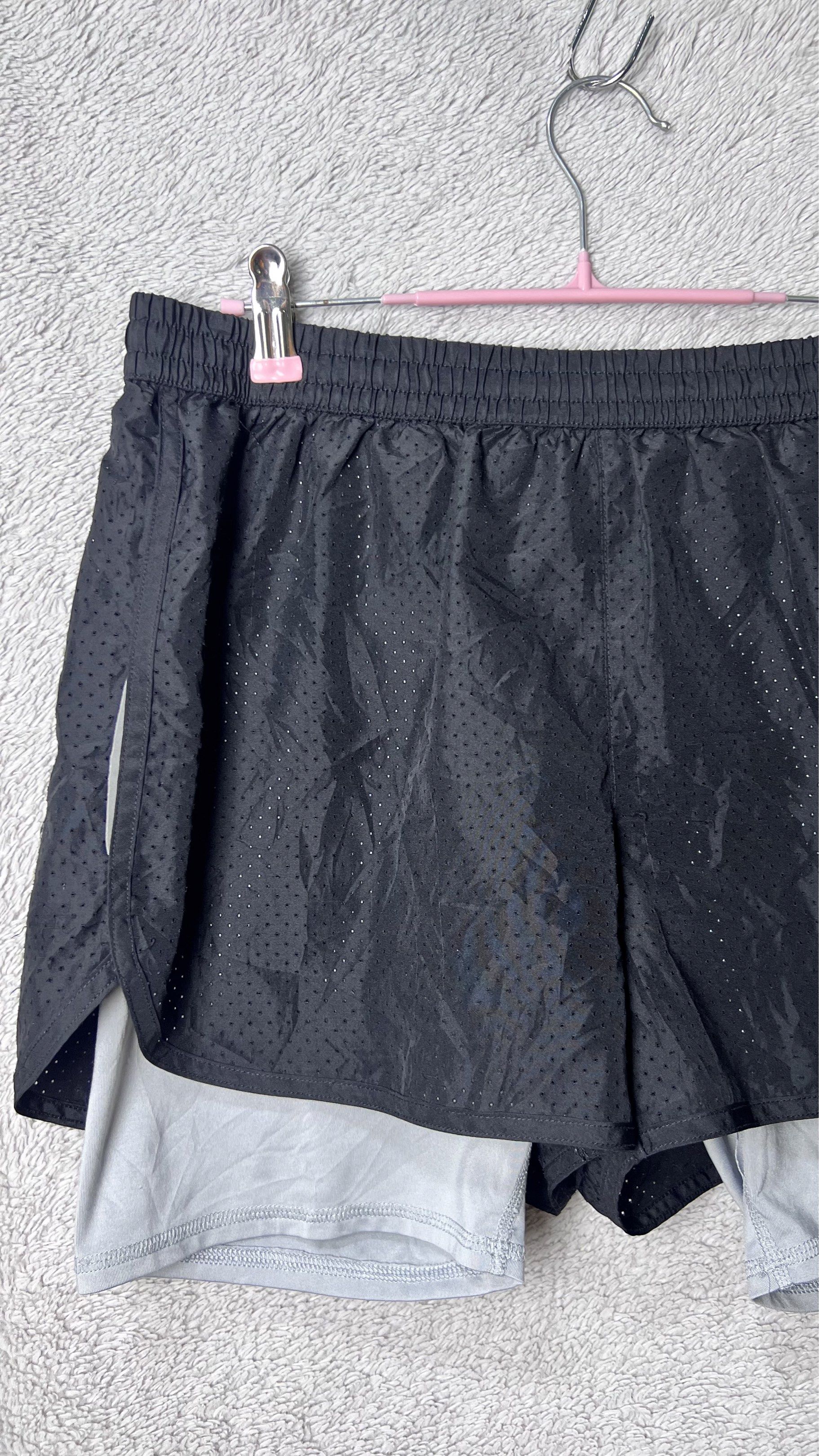 ATHLETHIC WORKS RUNNING SHORTS WITH INNER SHORTS MEDIUM-LARGE (Category: Activewear) located in Valenzuela. Submitted by kristhingss (Listing ID 1420912880, Image 3). Description: GOOD AS NEW THICK FABRIC ISSUE: NONE 1. PLEASE READ 1ST PICTURE FOR MEASUREMENTS AND DESCRIPTION. 2. COLOR MAY VARY DUE TO LIGHTING. 3. ISSUES WILL BE MENTION IF THERE’S ANY. 4. PM FOR MORE INFO..