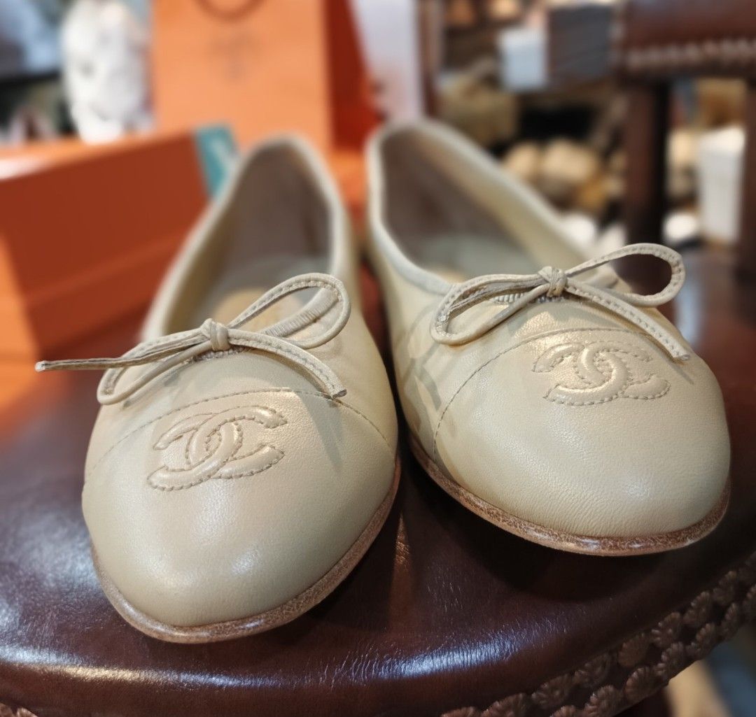 Authentic Chanel All Nude Ballet Flats (Category: Flats & Sandals) located in Itogon. Submitted by designerluxeshop (Listing ID 1420880526, Image 3). Description: Pre-owned Chanel all nude ballet flats with authenticity document, dustbag and box size 38, 💯% original, in good condition, shipping is free, message me if interested, delivery is ready, onhand discount is offered for cash buyer layaway is accepted 20% downpayment 80% balance payable u