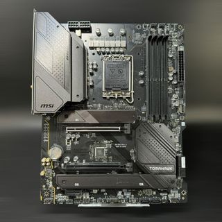 （分類：）位於 。 由 wingscomputer001 提交（商品編號 1378647758，圖片 1）。簡介： 。