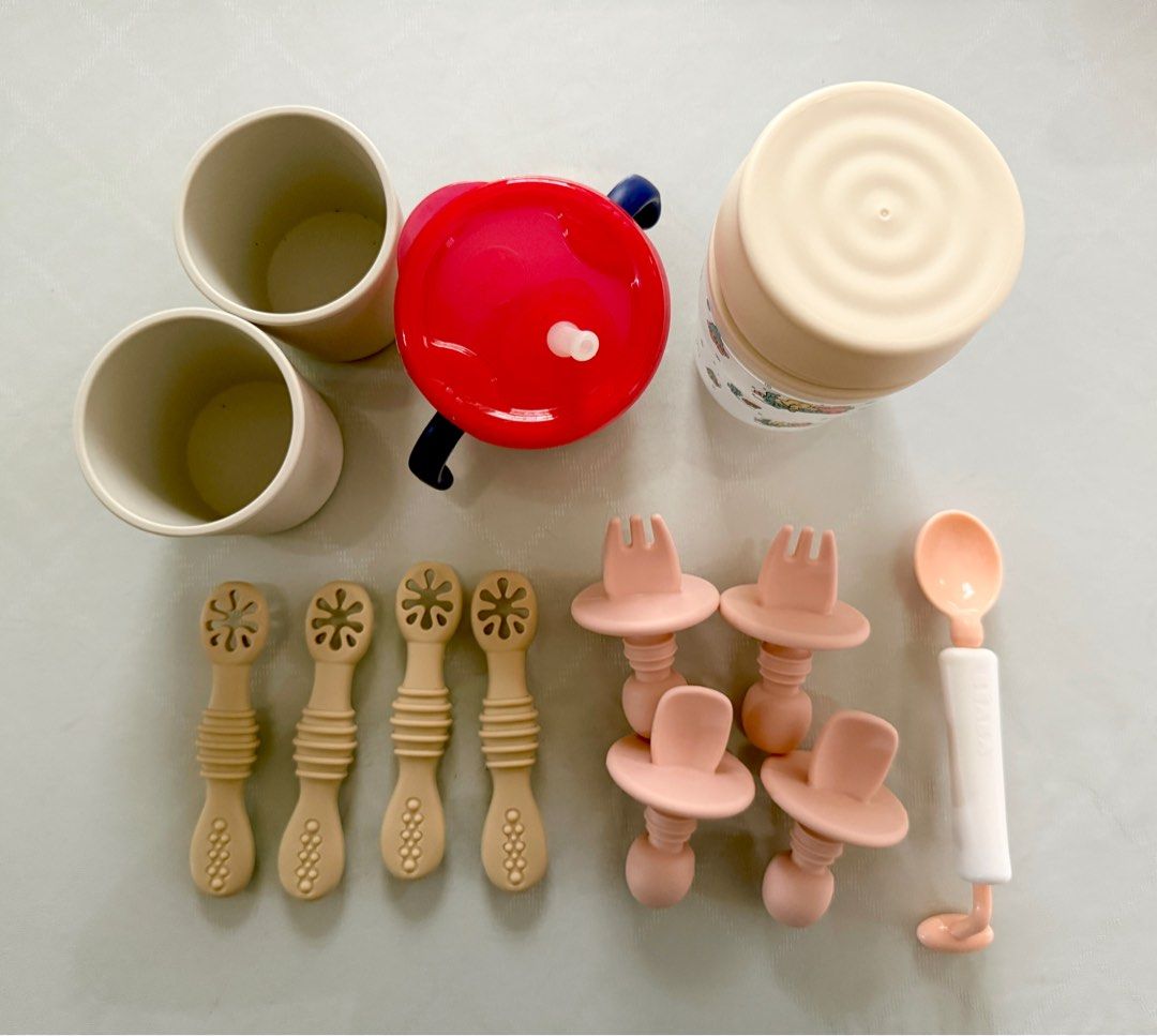 Baby Feeding Set TAKE ALL (Category: Weaning & Toddler Feeding) located in Taguig. Submitted by misskyleee (Listing ID 1420884412, Image 1). Description: - Complete baby feeding set - Includes: 2 cups, sippy cup, thermos, 4 spoons, 4 forks, and 1 spoon - Ideal for introducing solids or toddler self-feeding - All items are clean and ready for use.