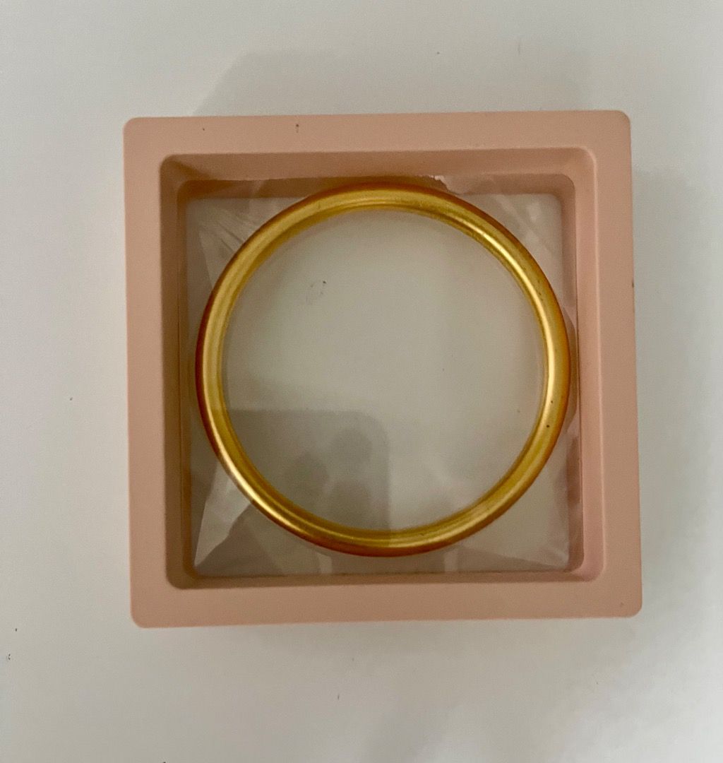 Bangles (Category: Bracelets) located in Singapore. Submitted by BeauTy2113 (Listing ID 1420891713, Image 5). Description: Bangles in latest Ancient Sandy finished of sandy 24k gold filled , very sturdy and lasting . 60 cm in diameter. ONLY $138.-.