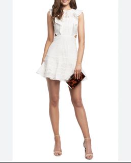 (Category: ) located in . Submitted by livetoshop18 (Listing ID 1420792157, Image 1). Description: .