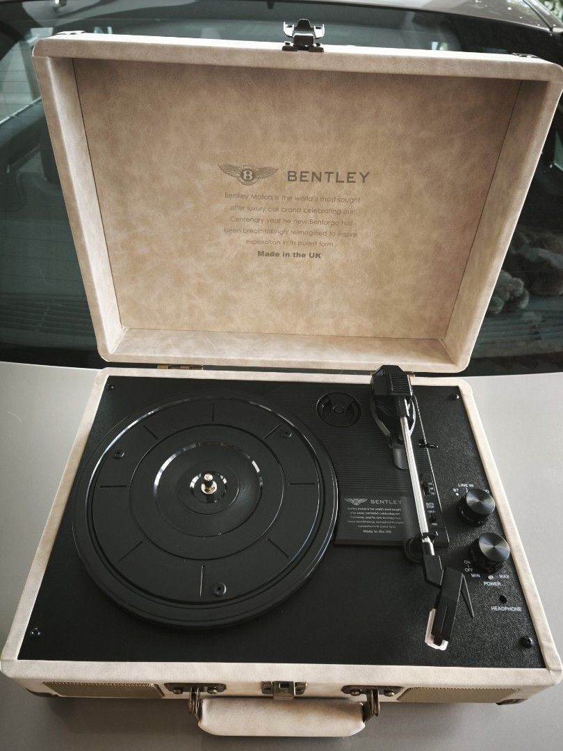 Bentley Portable Turntable65561398984834110