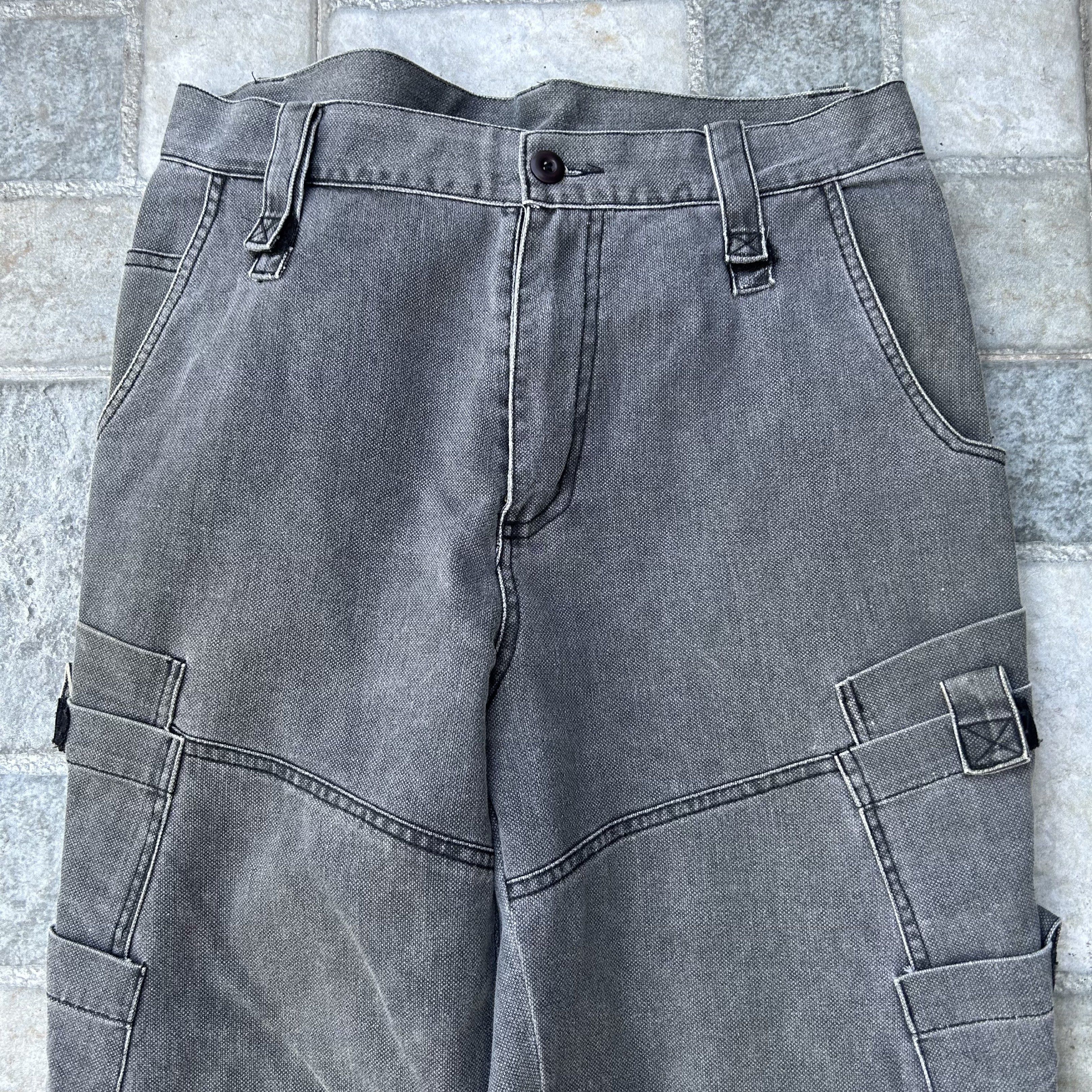 Bermuda Utility Jeans (Category: Jeans) located in Bacoor. Submitted by tugbits (Listing ID 1420839446, Image 2). Description: .