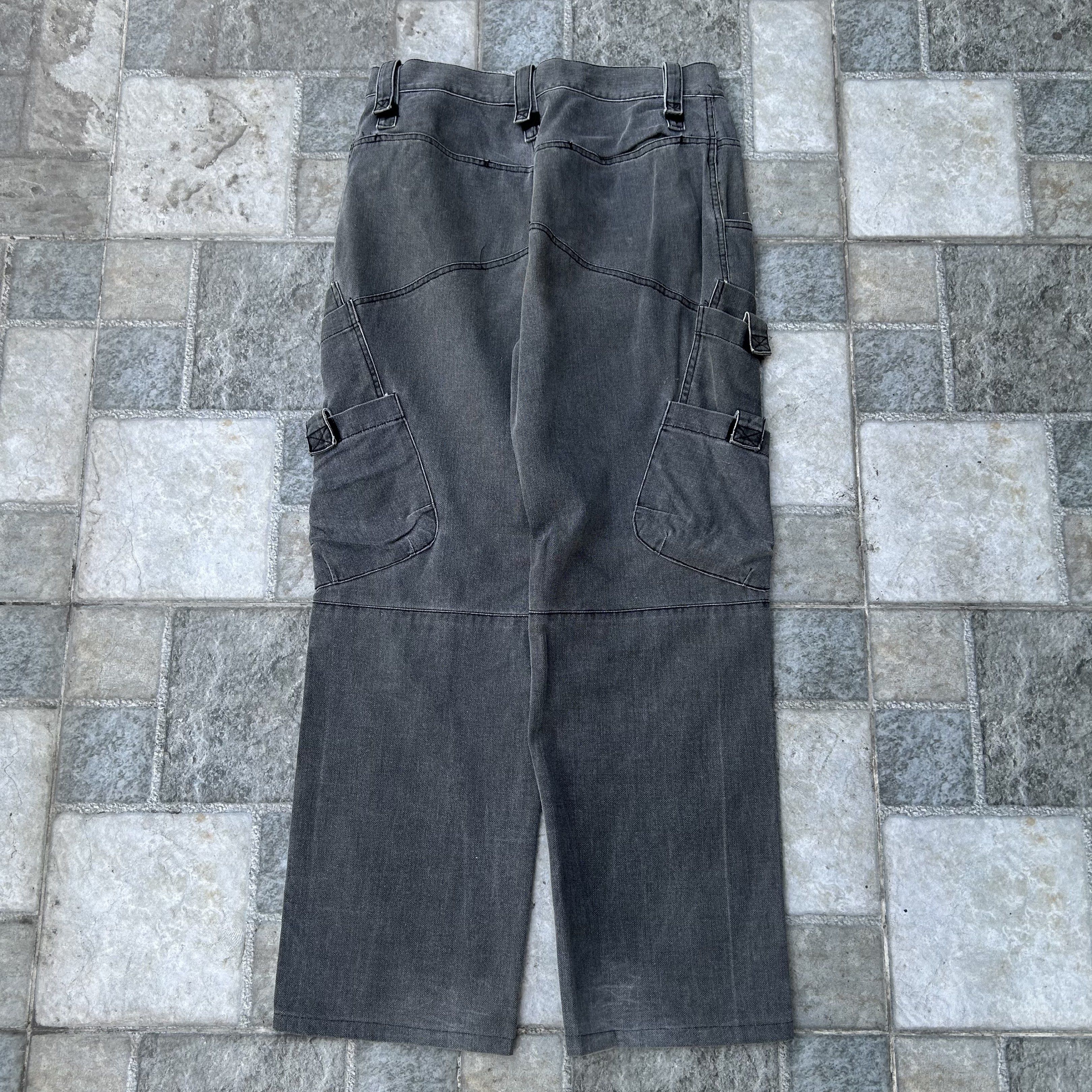 Bermuda Utility Jeans (Category: Jeans) located in Bacoor. Submitted by tugbits (Listing ID 1420839446, Image 3). Description: .