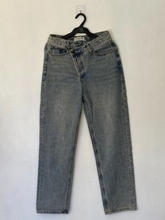 (Category: ) located in . Submitted by katechicha96 (Listing ID 1420765951, Image 1). Description: .
