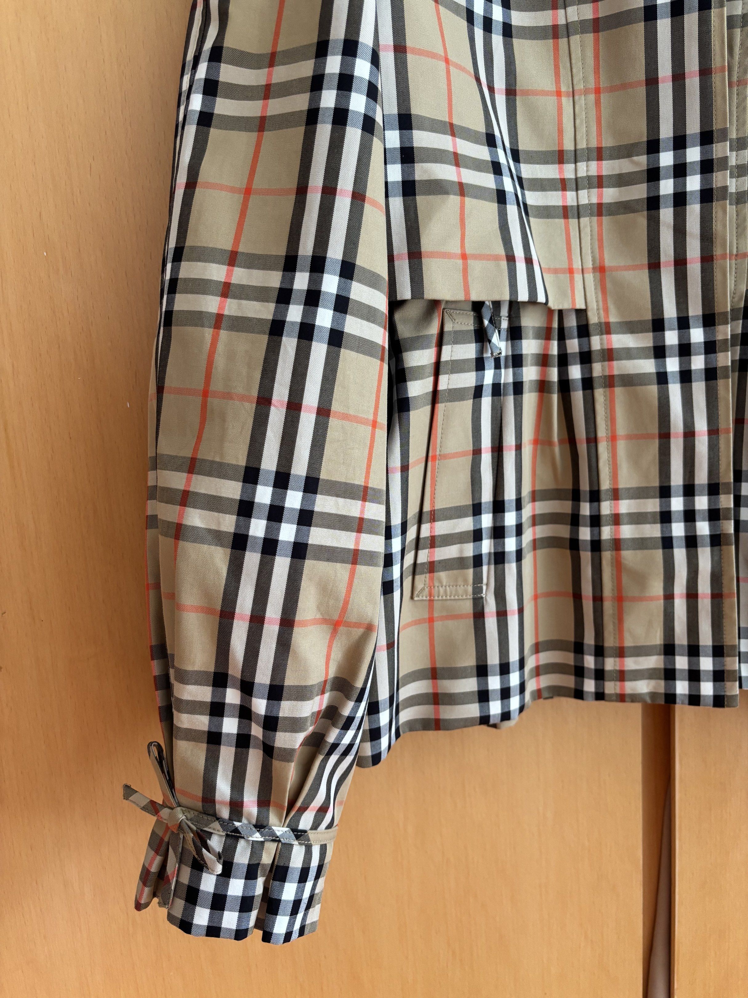 Burberry 14Y /164 CM26年1月購入有收據, 名牌, 服裝- Carousell