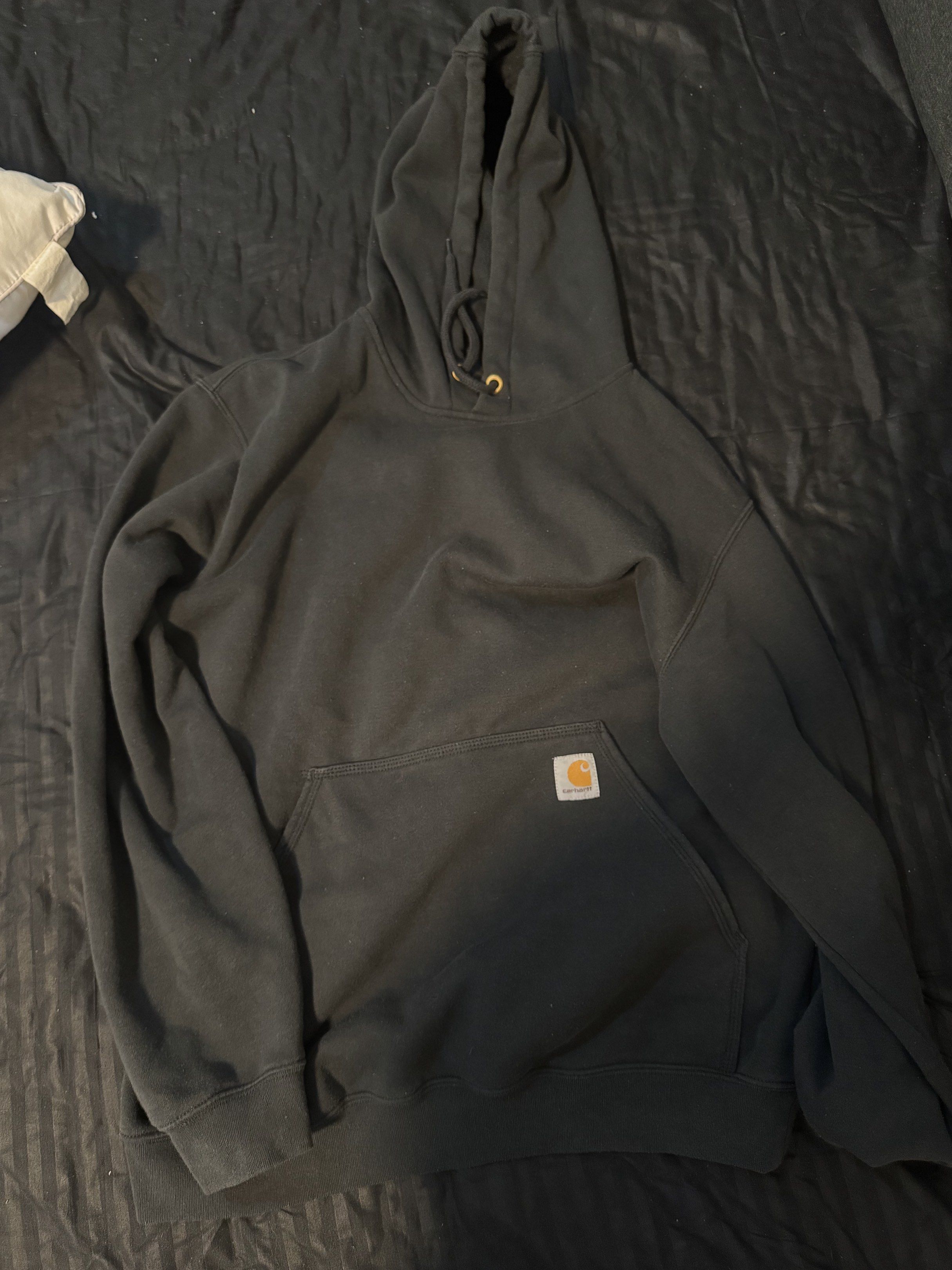 Carhartt Hoodie and Tee (Category: Coats, Jackets and Outerwear) located in Manila. Submitted by wisewhal (Listing ID 1420907970, Image 2). Description: 3500 Aspack .