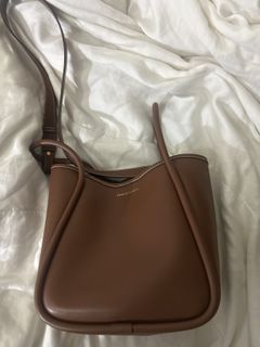 （分類：）位於 。 由 chgzzoeeyyyy 提交（商品編號 1420908300，圖片 1）。簡介： 。