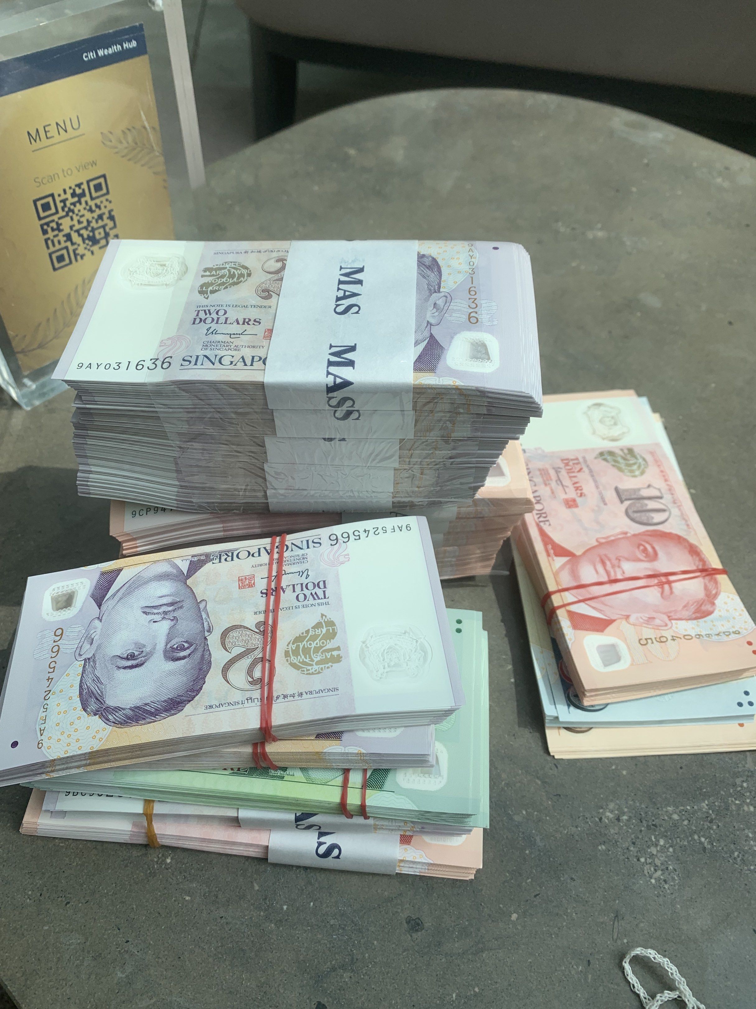 Cny new notes (Category: Currency) located in Singapore. Submitted by onlyfortherich777 (Listing ID 1420865621, Image 1). Description: Every $200 for $210 .