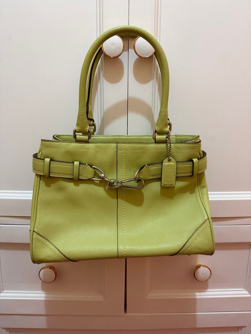 Coach Leather Handbag (Authentic) (Category: Luxury Bags & Wallets) located in Tagaytay City. Submitted by leylamm (Listing ID 1420850111, Image 1). Description: Authentic Coach handbag in a vibrant green color. Lightly used only. Bought from retail store, not outlet. Selling to support my rescued cats..