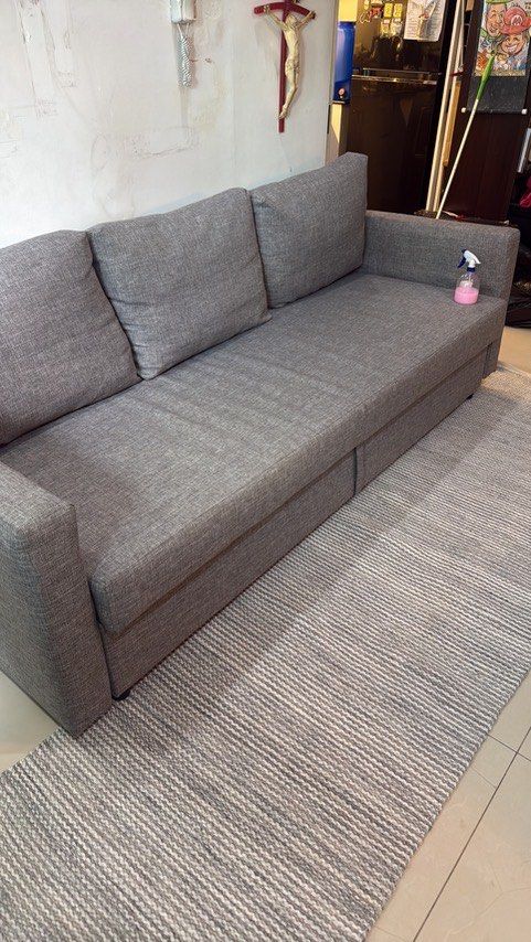 Crate & Barrel Okatee Handwoven Grey Rug (Category: Carpets, Mats & Flooring) located in Taguig. Submitted by yelasa (Listing ID 1420815290, Image 2). Description: Crate & Barrel - Original Price is 10k selling only for 6.5k..