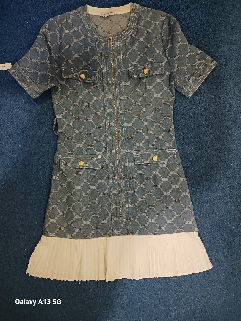 Denim dress (Category: Dresses) located in Manila. Submitted by rtins (Listing ID 1420937185, Image 1). Description: for medium to semi large.