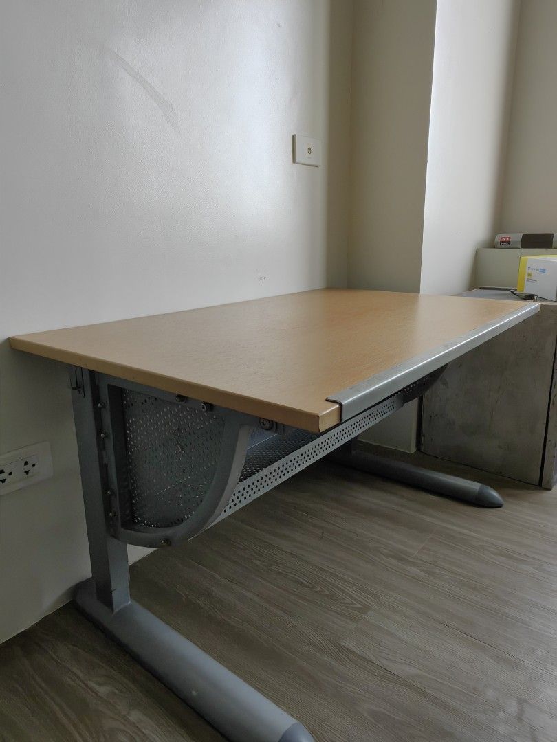 Drafting Table (Category: Tables & Sets) located in Pasig City. Submitted by yg.ent (Listing ID 1420863530, Image 2). Description: 📍 original price: 8k 📍 adjustable height, standard size 📍freebies: triangle ruler set and templates (worth 1k) 📍 last price posted 📍 rfs: no need na for school please do message me for more info. 📲.