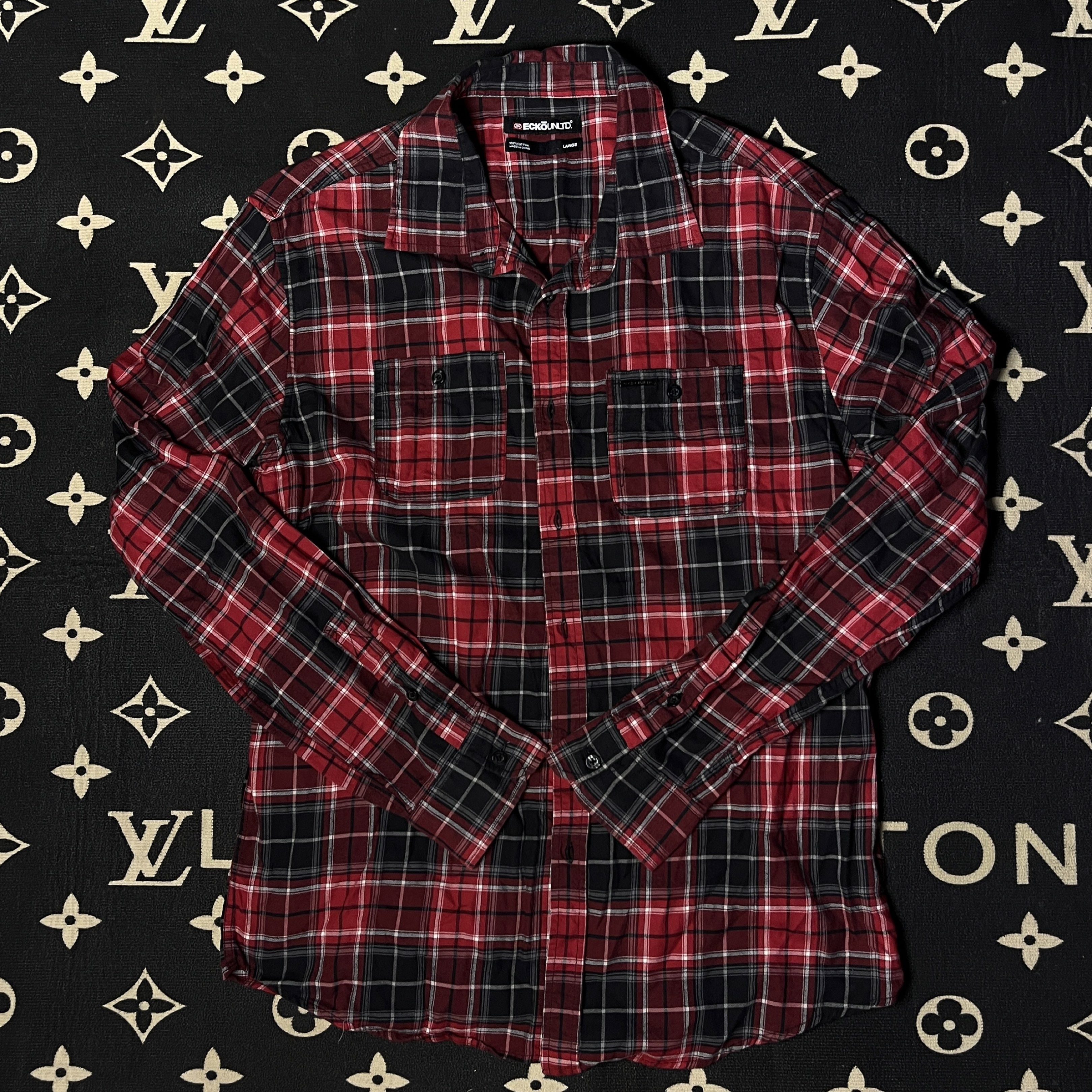 Ecko Unlimited Y2K Button down polo (Category: Formal Shirts) located in Dasmarinas. Submitted by eldosthrift (Listing ID 1420877152, Image 1). Description: Ecko Unltd Large (22x29) Excellent No issue.