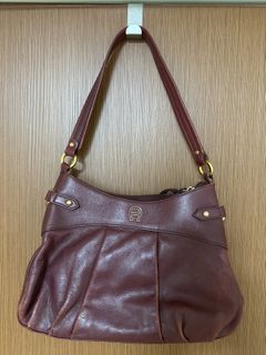 (Category: ) located in . Submitted by edeloves2shop (Listing ID 1420936389, Image 1). Description: .
