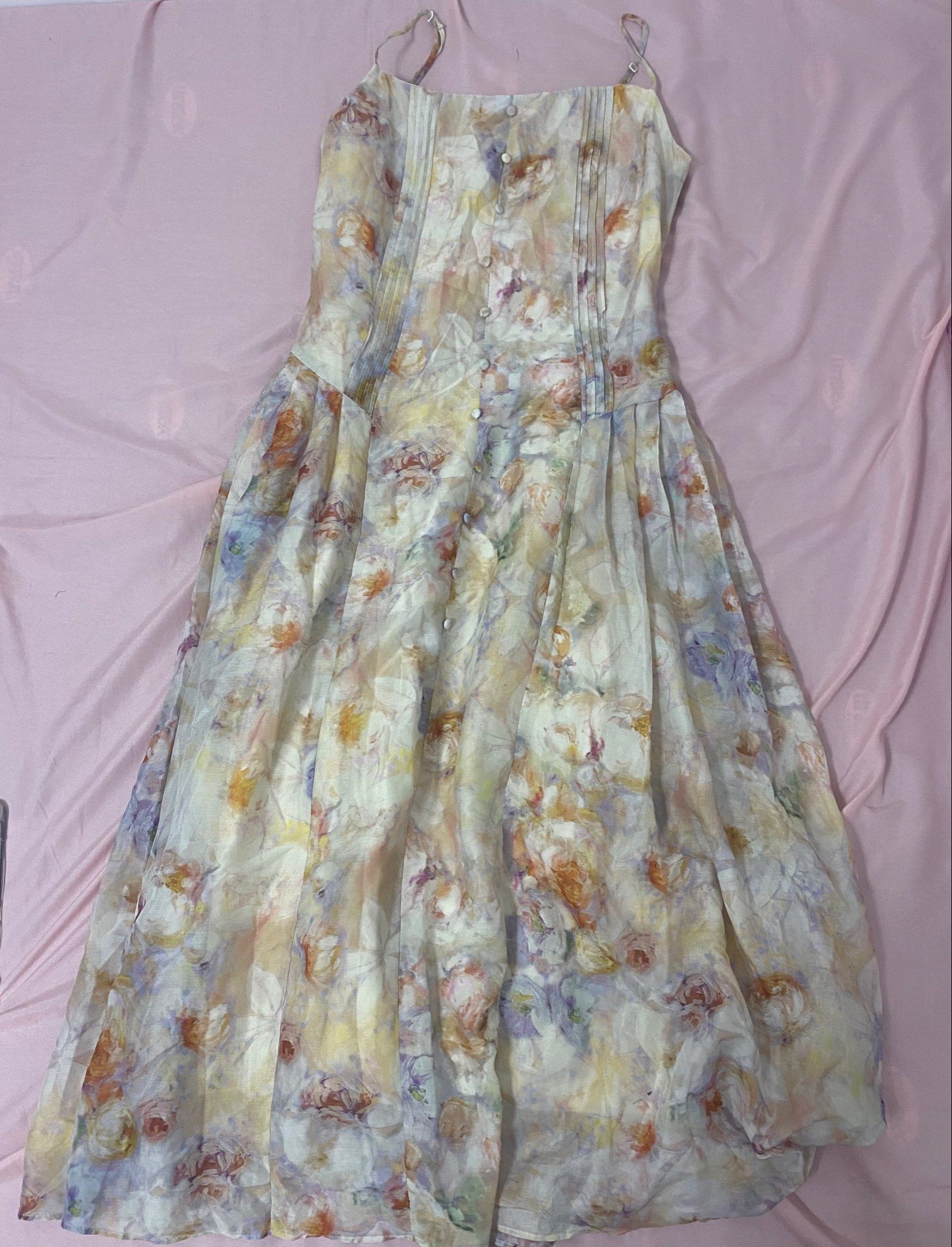 Floral Print Maxi Dress (Category: Dresses) located in Cavite. Submitted by zeirin (Listing ID 1420863023, Image 2). Description: - Floral print maxi dress - Fitted bodice with spaghetti straps - Flowing skirt - Button-down front - Lightweight, semi-sheer fabric - Perfect for special occasions and summer 🤍 medium, worn once 📍imus/kawit, cavite.