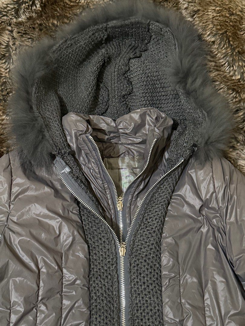 double zip Fur trim winter jacket (Category: Coats, Jackets and Outerwear) located in Manila. Submitted by _ingeolmi (Listing ID 1420862451, Image 2). Description: Small to medium .