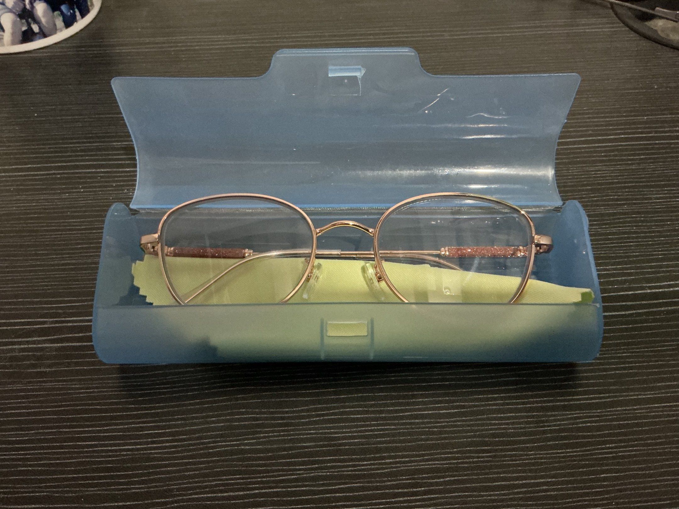 Graded Glasses (Category: Sunglasses & Eyewear) located in Malabon City. Submitted by truefalcon.8893c2 (Listing ID 1420877464, Image 1). Description: Used only once Cat-eye style Myopia glasses Photochromic lenses (darkens upon exposure to sunlight and return to a clear indoors) Grade: -250 Original price: 170 pesos (tiktok shop) RSF: Hindi bagay ang frame sa akin :)) Message me for more pics.