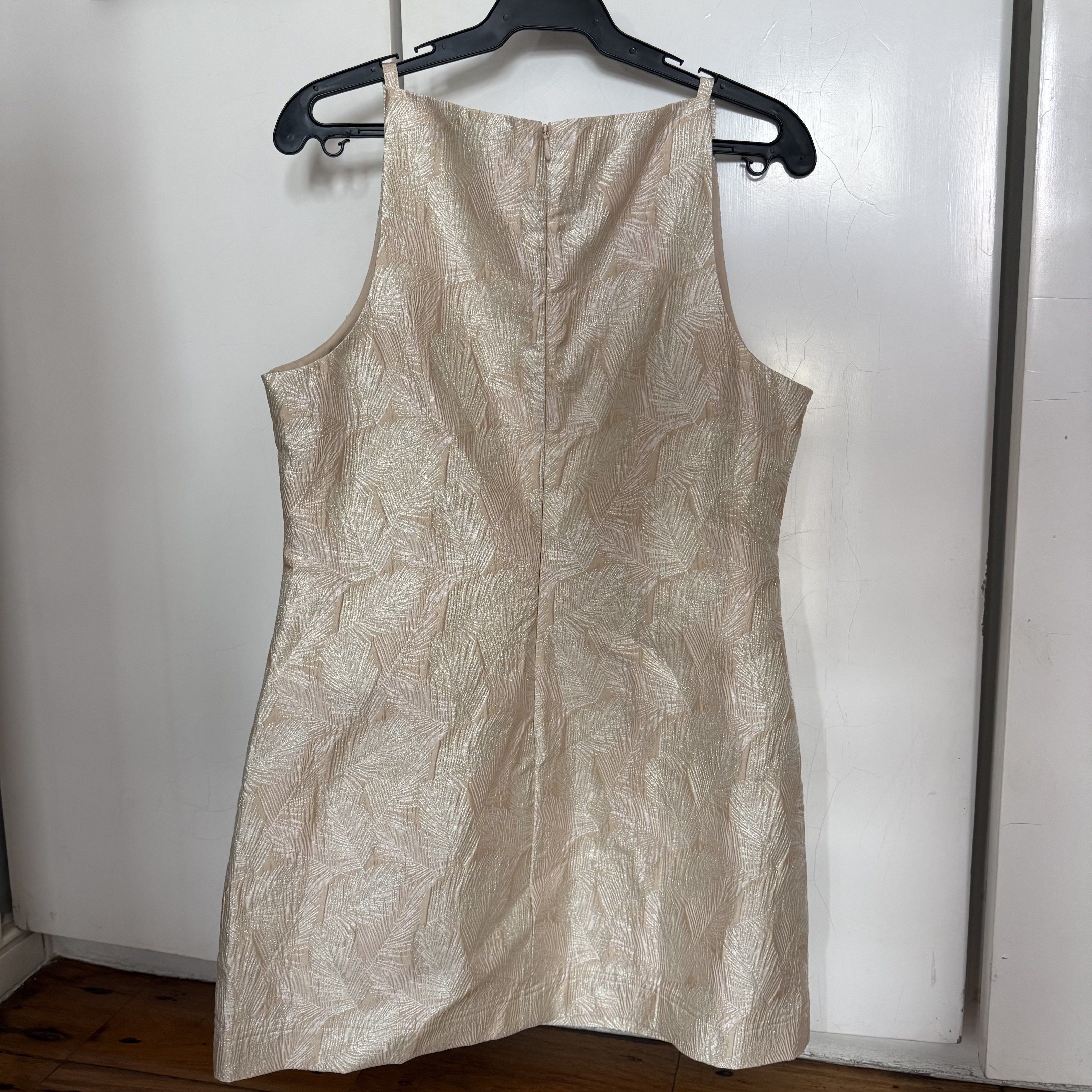 H&M Brocade Mini Dress (M) (Category: Dresses) located in Quezon City. Submitted by brief23 (Listing ID 1420815991, Image 3). Description: H&M Brocade Mini Dress Size: Medium Brand new & never worn but I removed the tags when I received it. RFS: Color doesn’t suit my skin tone Purchased from H&M Zalora for ₱1,760..