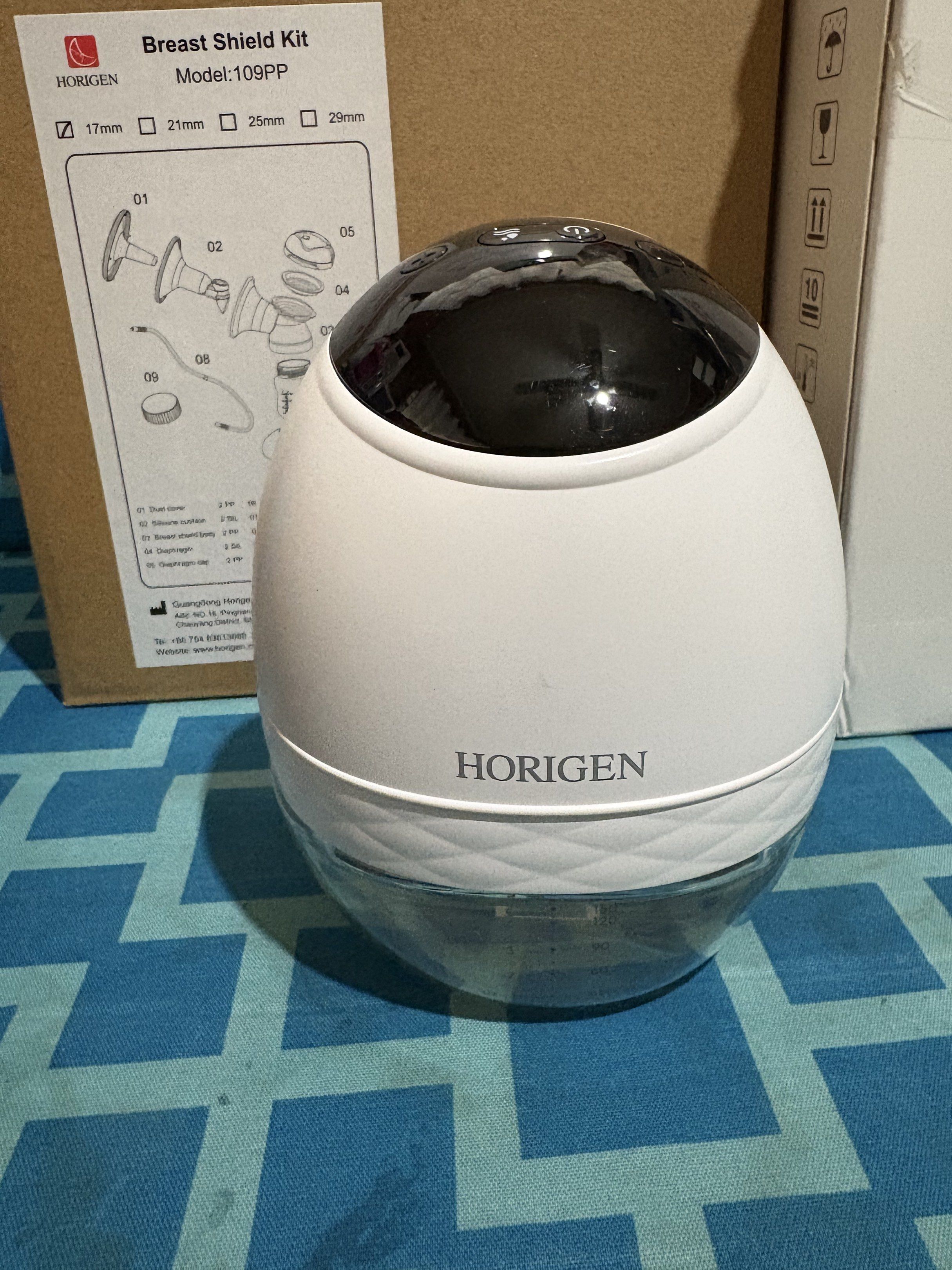 Horigen Breast Shield Kit Model 109PP (Category: Breastfeeding & Bottle Feeding) located in Cavite. Submitted by teamaustriashop (Listing ID 1420885495, Image 2). Description: Location: Noveleta Cavite MOP: Gcash / Bank transfer Shipping c/o buyer lalamove / LBC RFS: baby is on direct latch Bought Oct 23, 2023 Used only for 6x then stored Inclusions all in the picture.