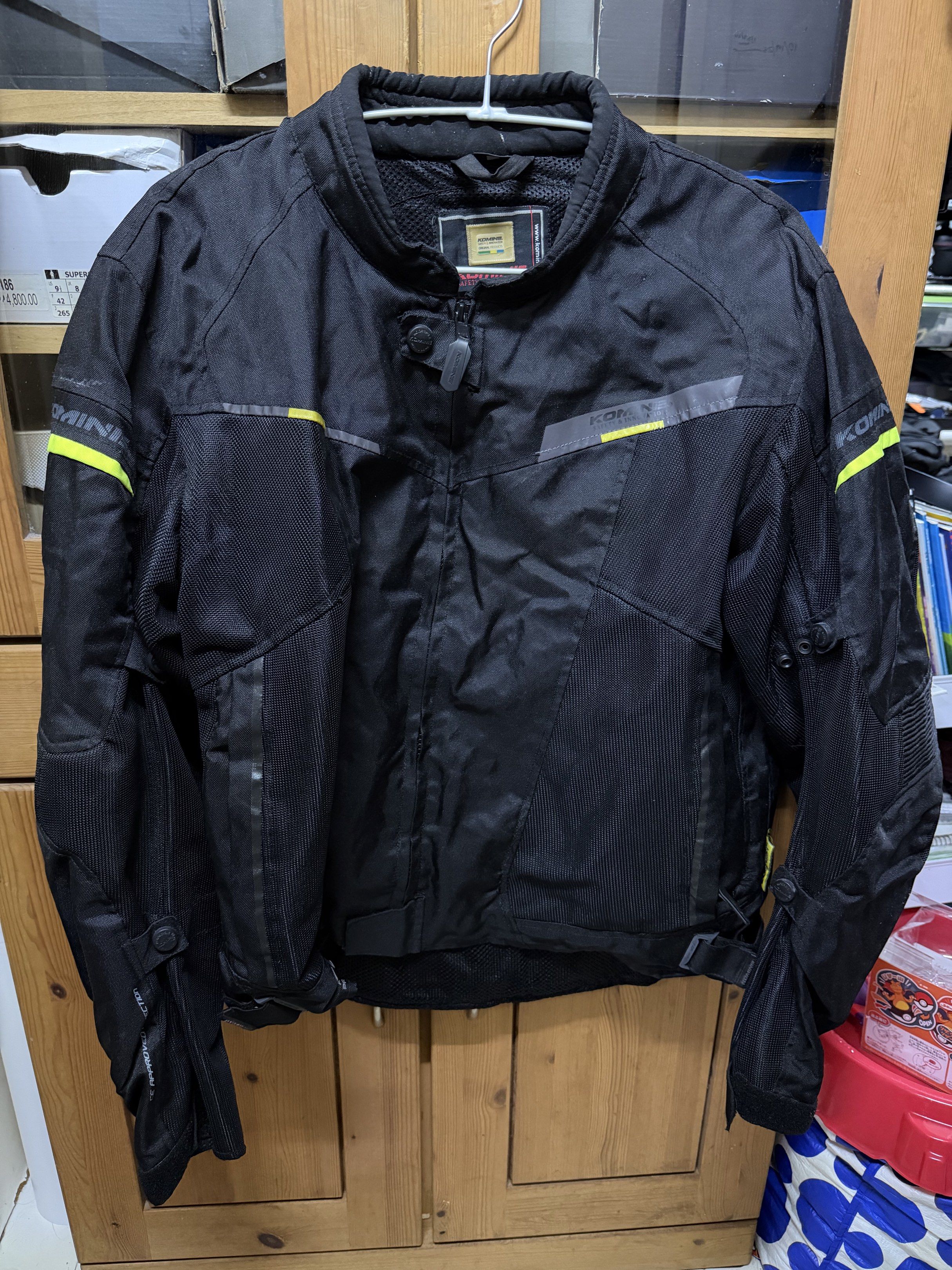 Komine Motorcycle Jacket 4XL Japan (Category: Activewear) located in Quezon City. Submitted by sebdj (Listing ID 1420926528, Image 1). Description: Original Komine Motorbike Jacket Size 3XL EU / 4 XL JP Pre owned but in good condition Location - New Manila QC Message if interested Thanks! .