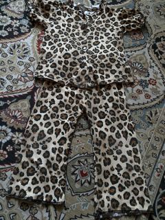 (Category: ) located in . Submitted by nanaddpreloved (Listing ID 1420747619, Image 1). Description: .