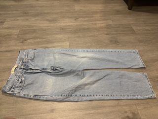 (Category: ) located in . Submitted by authenticitems101 (Listing ID 1420912757, Image 1). Description: .