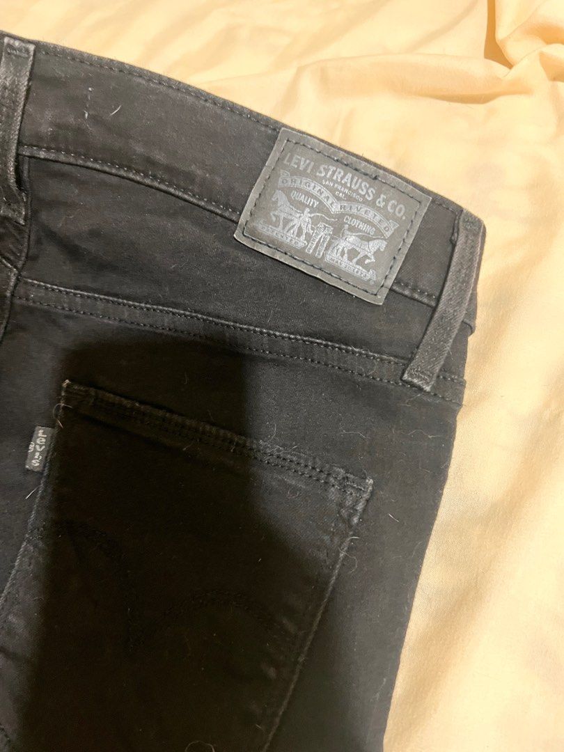 Levi’s Stretchable Pants (Category: Other Bottoms) located in Taguig. Submitted by studio26 (Listing ID 1420765754, Image 3). Description: PLEASE READ THE ENTIRE POST TO SEE ANSWERS TO COMMON QUESTIONS Levi’s Slimming Slim Pants Stretchable soft material. Not itchy. Black Size 30 Low waist Inseam: 31 inches Available: 3 pcs. LOCATION Antipolo / Taguig PAYMENT Cashless payment only. GCash or BPI. DELIVERY To be arranged and shouldered by buyer..