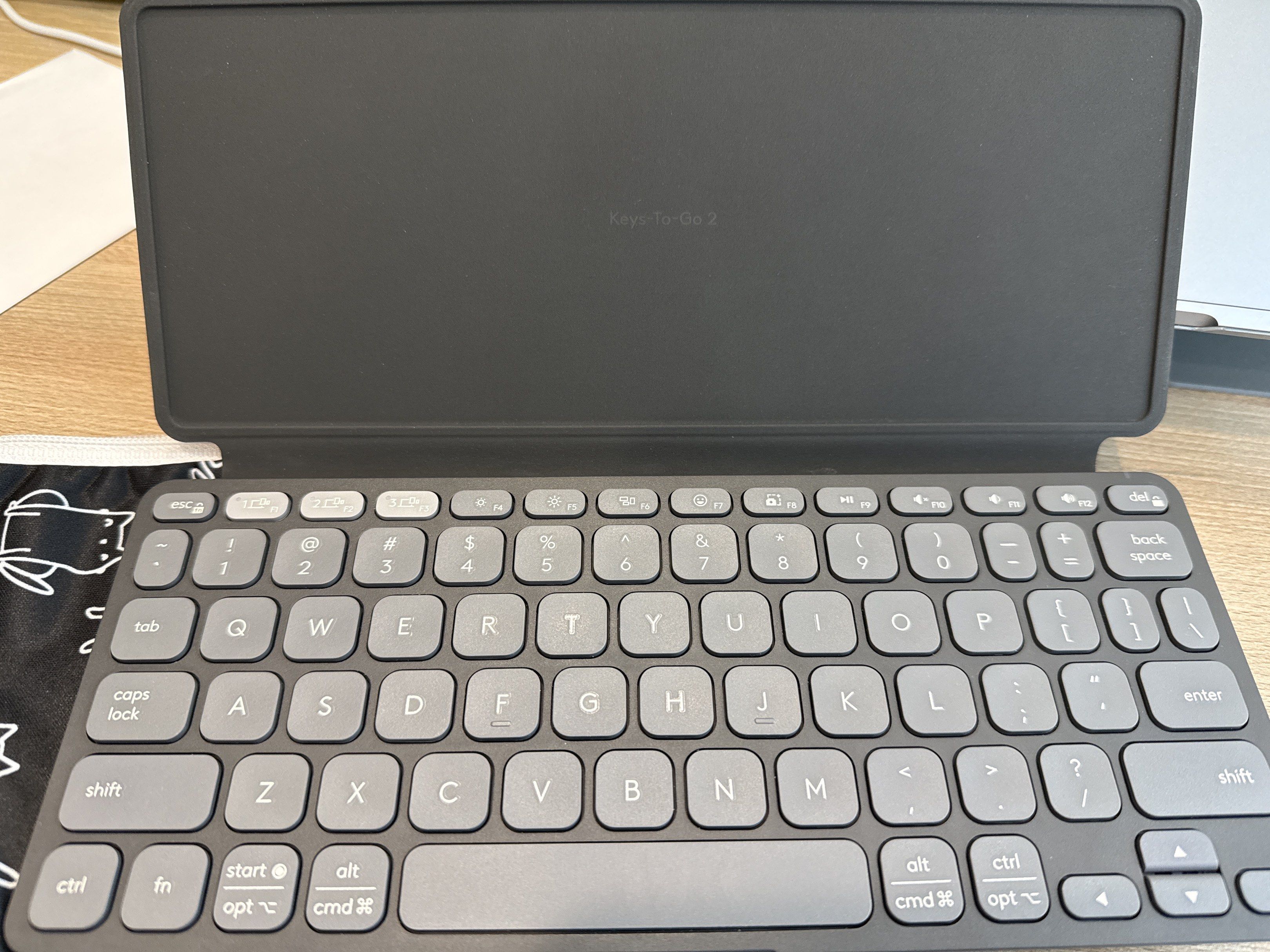 Logitech Keys-To-Go 2 Keyboard, Computers & Tech, Parts & Accessories ...