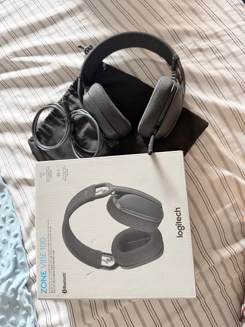Logitech Zone Vibe 100 (Category: Headphones & Headsets) located in San Mateo. Submitted by michelleocruz (Listing ID 1420784821, Image 1). Description: Hindi na nagagamit. Need to buy new one.