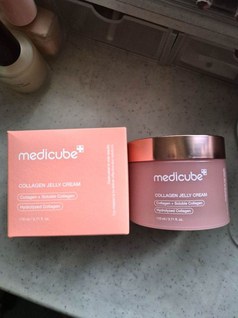 MEDICUBE collagen jelly cream (Category: Face Care) located in Agdangan. Submitted by krys2008 (Listing ID 1420926670, Image 1). Description: MEDICUBE collagen jelly cream all brand new (no seal) ED: 22 May 2027 mop: gcash pickup: laguna area rfs: decluttering extra skincare.