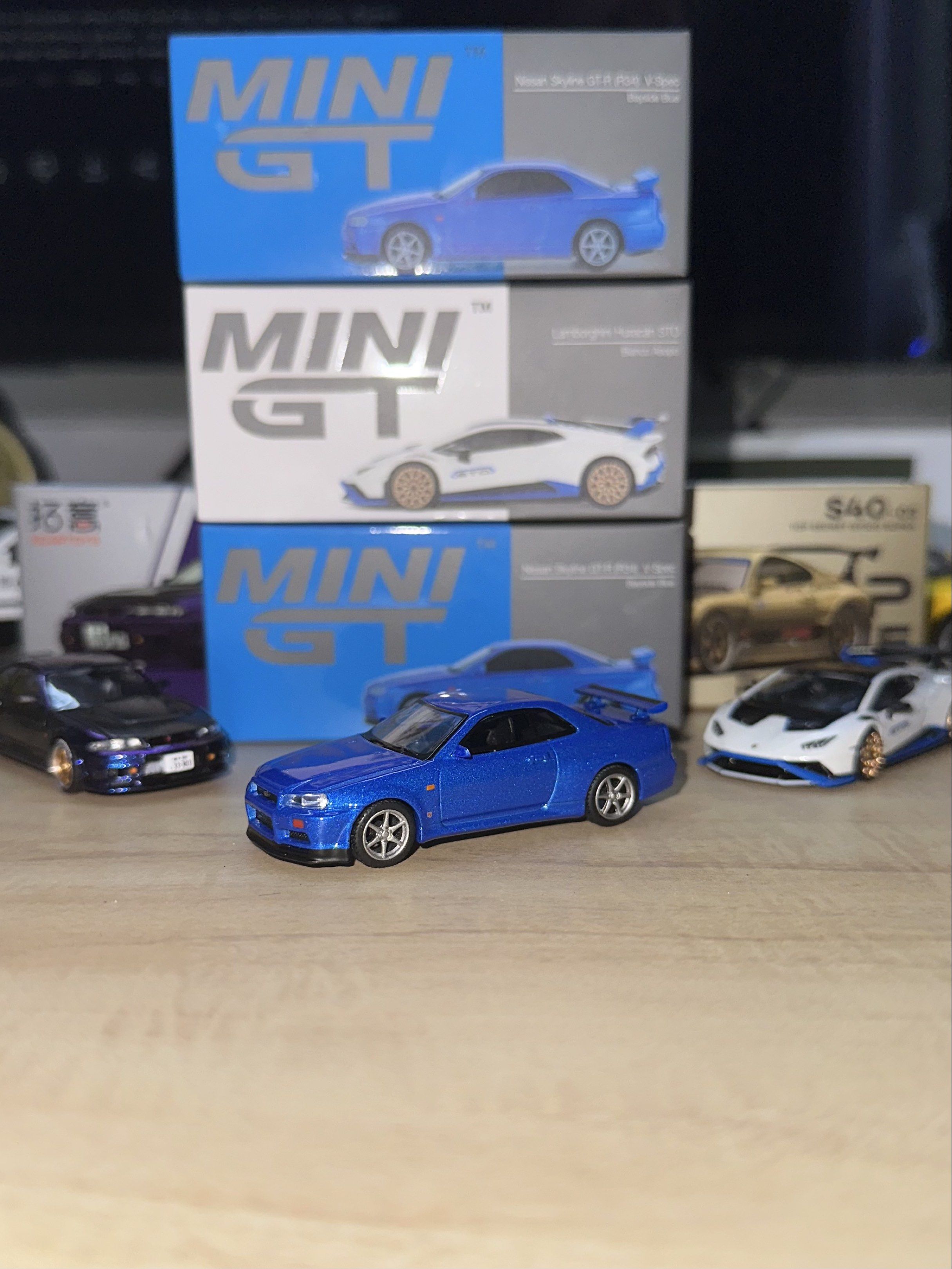Mini GT Nissan Skyline GT-R R34 V-Spec II, Hobbies & Toys, Toys & Games ...