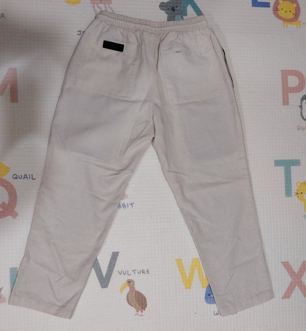 MN+LA Linen Lounge Pants V2 - Oat - Small (Category: Trousers) located in Makati City. Submitted by jayclutter0976004 (Listing ID 1420801448, Image 2). Description: - MN+LA Linen Lounge Pants V2 - Color: Oat (Light Beige) - Size: Small - Features: - Elastic waistband with drawstring - Two front pockets - Two back pockets - Brand logo visible on the back..