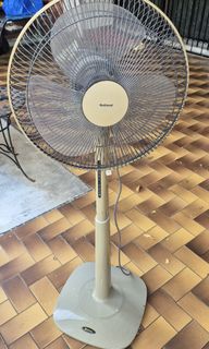 (Category: ) located in . Submitted by mrjoo88 (Listing ID 1397481548, Image 1). Description: .