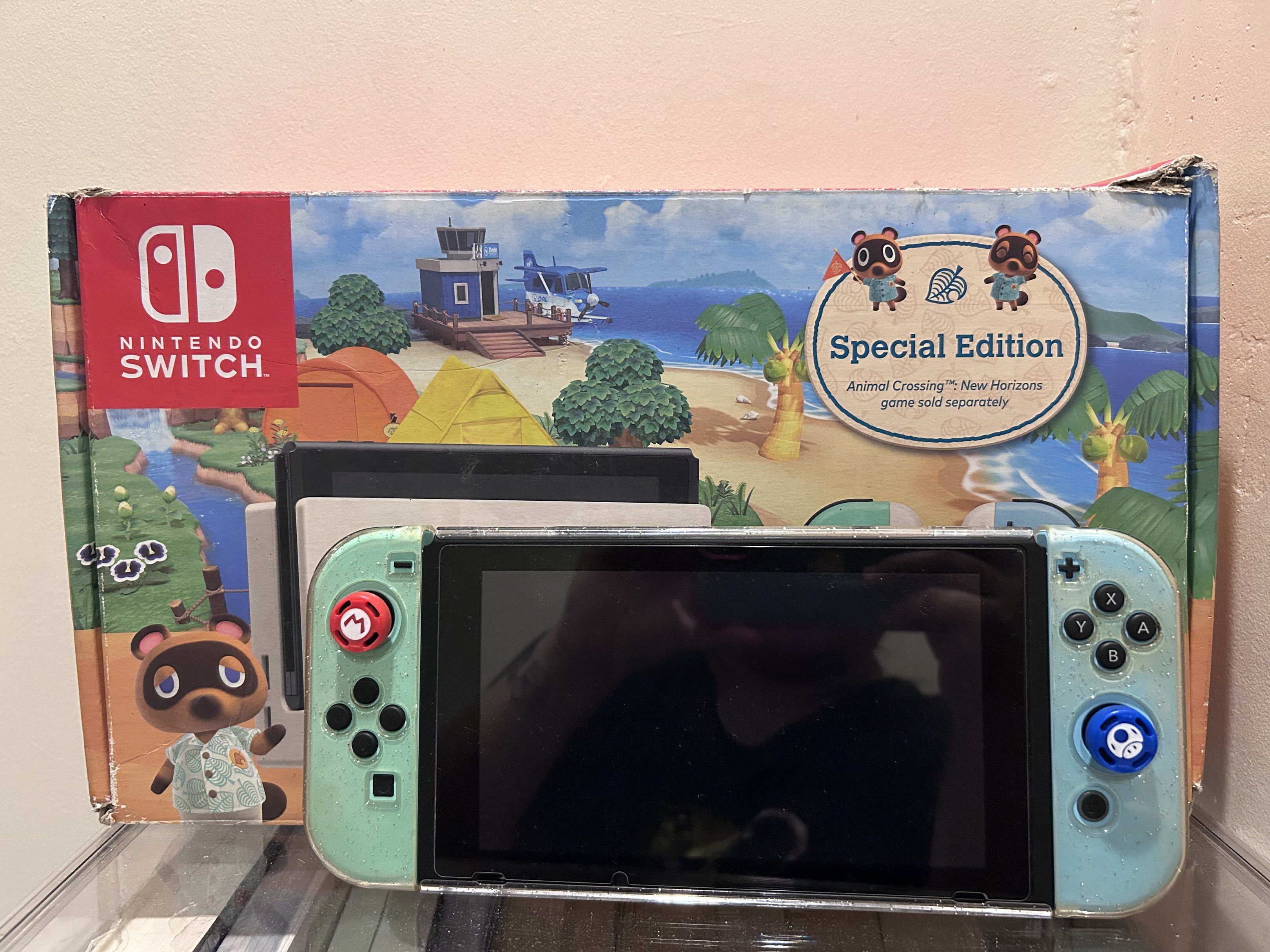 Nintendo Switch Animal Crossing Special Edition (Category: Nintendo) located in Manila. Submitted by me0wit (Listing ID 1420868051, Image 2). Description: 🏷️ FOR SALE!!!! Nintendo Switch Animal Crossing Edition Bundle 🏝️✨ 🟢 Price: ₱9,800 🟡 Original Price: ₱14,107 Looking for a new home for this beautiful Animal Crossing themed Switch! It has been well-loved and is in great working condition. Perfect for anyone looking to their island getaway 