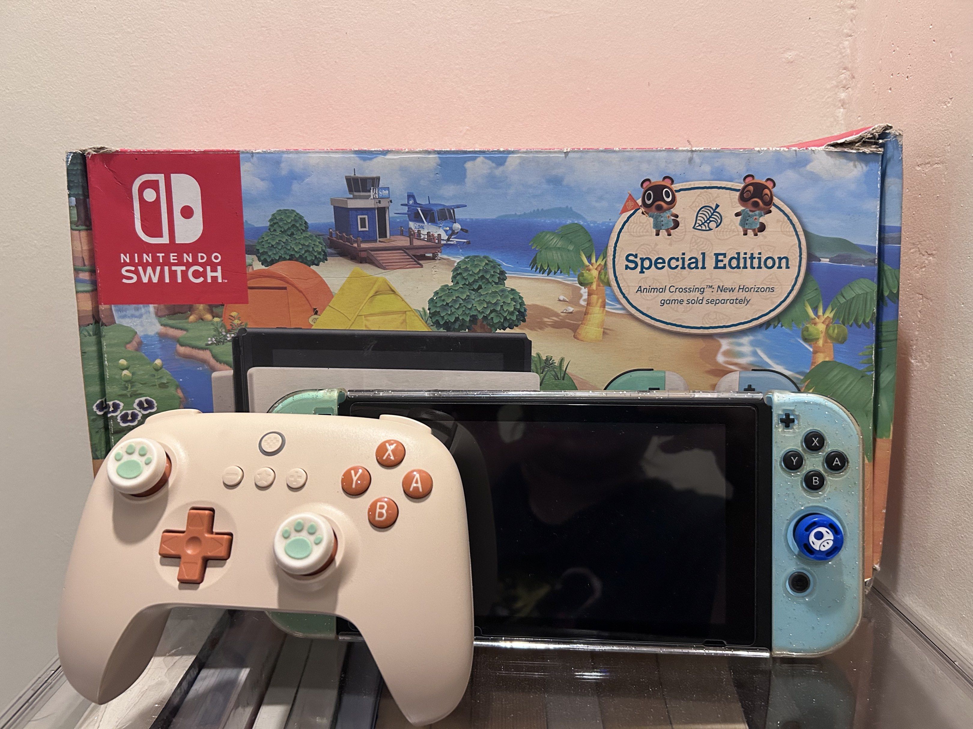 Nintendo Switch Animal Crossing Special Edition (Category: Nintendo) located in Manila. Submitted by me0wit (Listing ID 1420868051, Image 3). Description: 🏷️ FOR SALE!!!! Nintendo Switch Animal Crossing Edition Bundle 🏝️✨ 🟢 Price: ₱9,800 🟡 Original Price: ₱14,107 Looking for a new home for this beautiful Animal Crossing themed Switch! It has been well-loved and is in great working condition. Perfect for anyone looking to their island getaway 