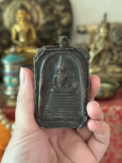 (Category: ) located in . Submitted by amidalajewelryandartifacts (Listing ID 1420814623, Image 1). Description: .